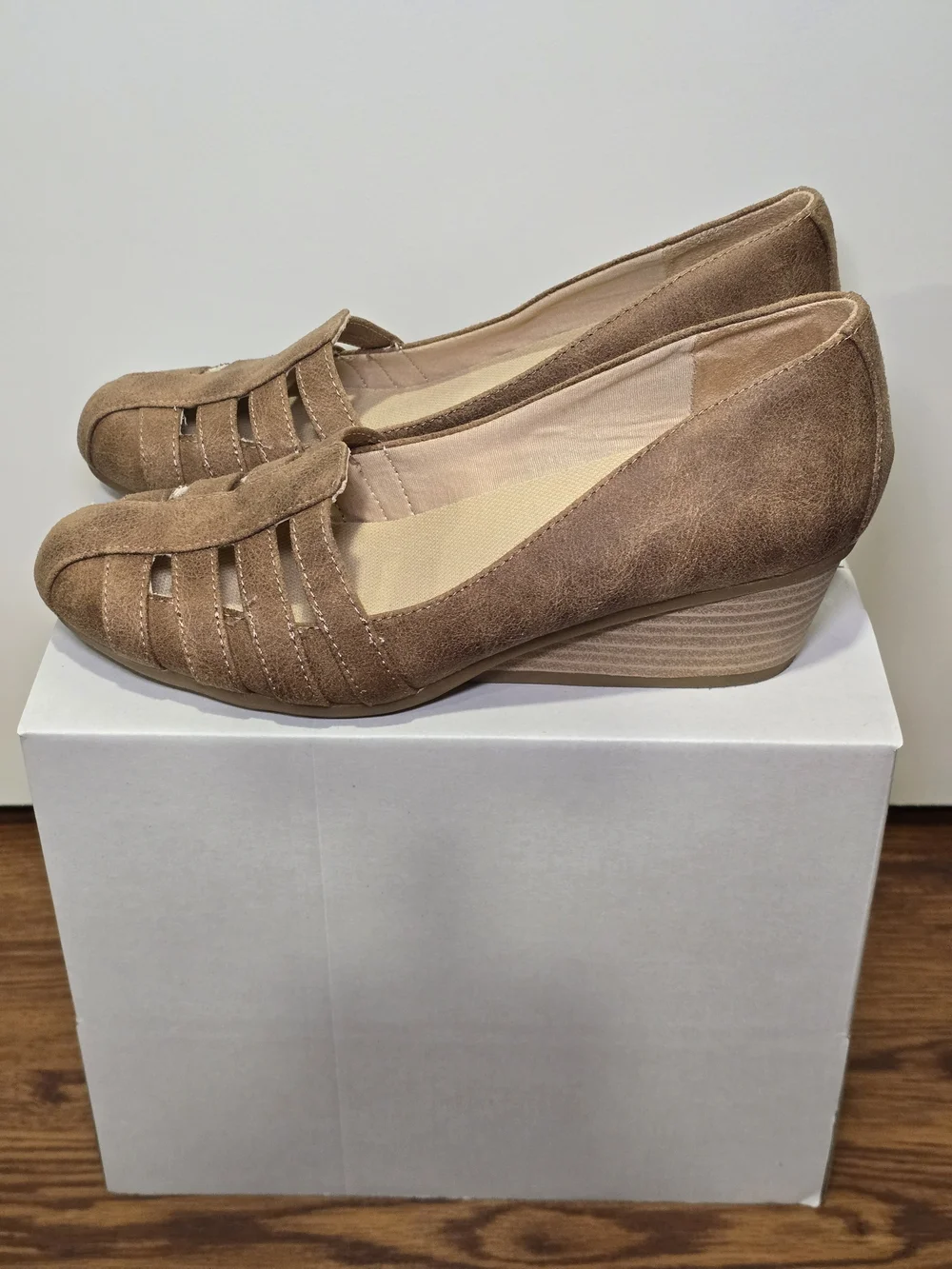 Dr. Scholl's Women's Brown Suede Woven Slip-On Flats